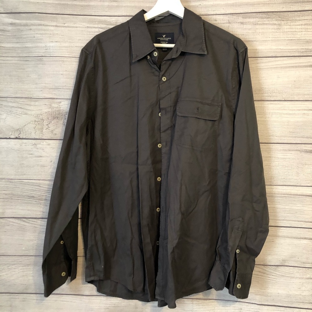 American Eagle button up shirt